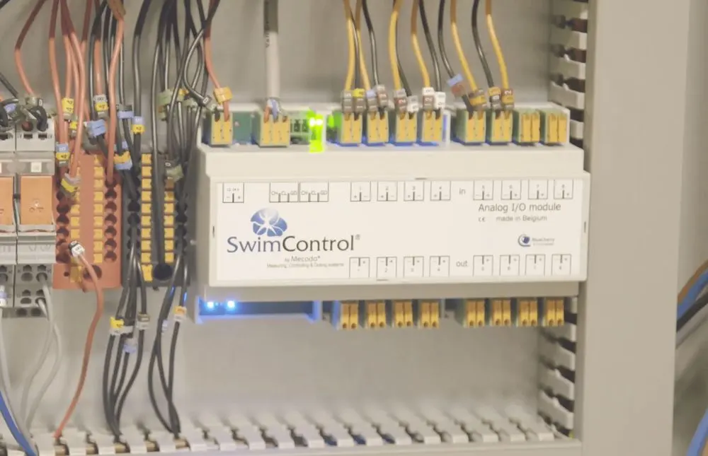 SwimControl and Mecodo: One controller for a wellness installation built from twenty suppliers